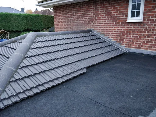 AK Roofing &amp; Guttering Ltd photo 2