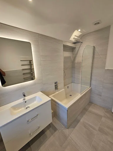 Hallett and Hallett Limited photo 5