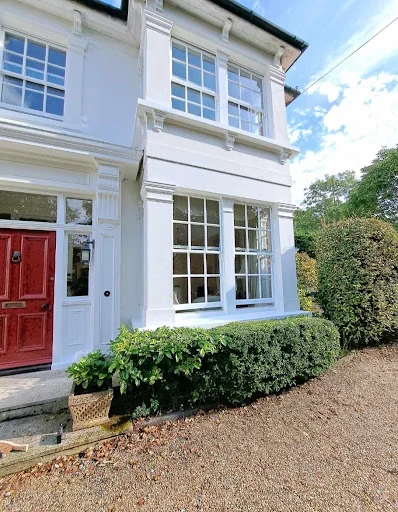 J.R &amp; M.J Elphick photo 6