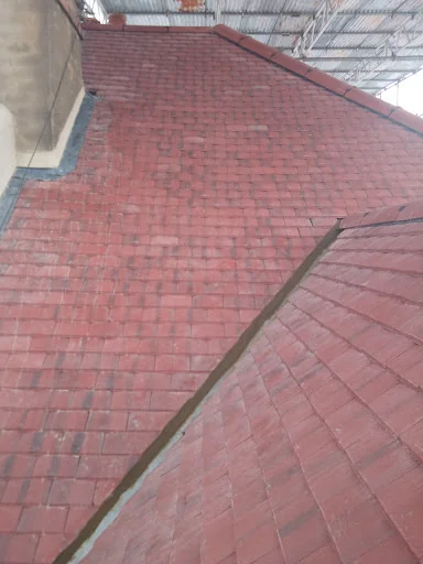 Blackhawk Roofing Services Ltd photo 1