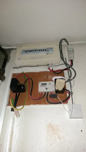 1st Class Electrical (POOLE) Ltd photo 1