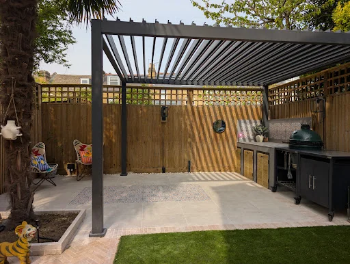 Blooming Mad Landscapes photo 1