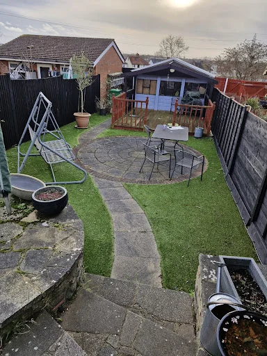 Blooming Mad Landscapes photo 8