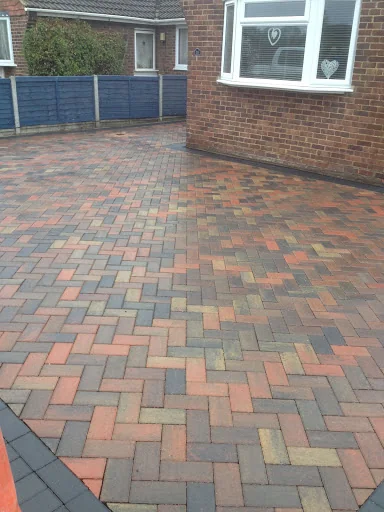 Boswell's Topspec Driveways &amp; Landscapes photo 3