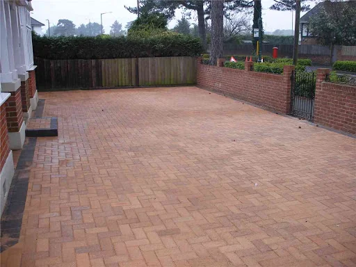 R &amp; M Building and Groundworks Limited photo 1