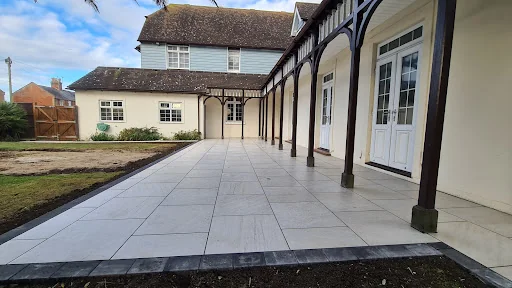 A &amp; M Paving Contractors Ltd photo 3