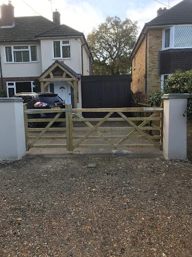 J &amp; C J Davidson photo 5