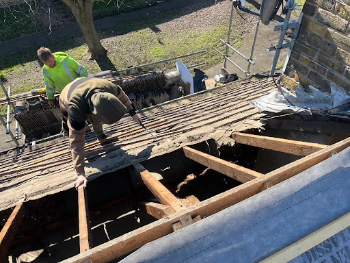 Lee Barrs's Roofing &amp; Property Maintenance photo 1