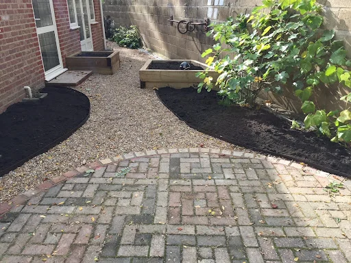 D Parrant Landscapers Design &amp; Construction photo 4