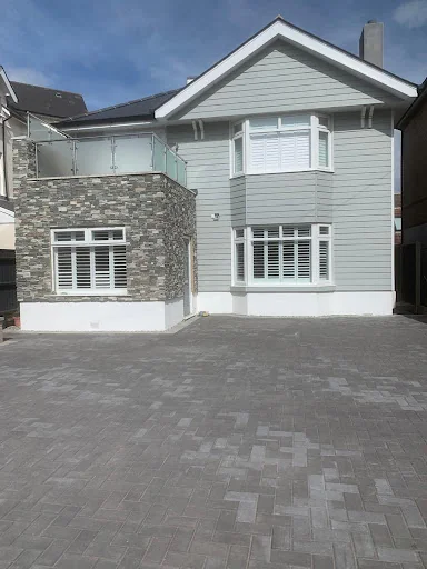 L Woodfield Surfacing &amp; Landscaping photo 2