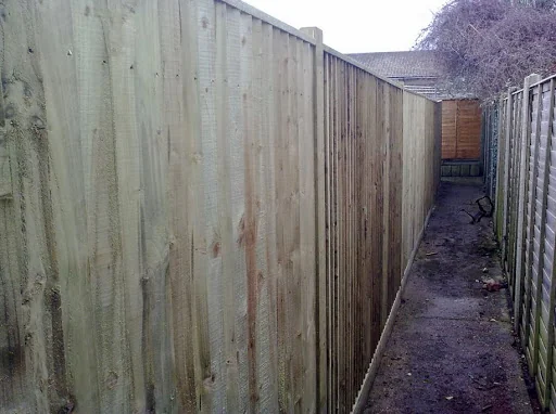 Smart Fencing and Landscaping photo 1