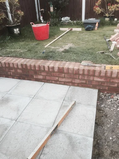 L Building &amp; Landscaping Ltd photo 1