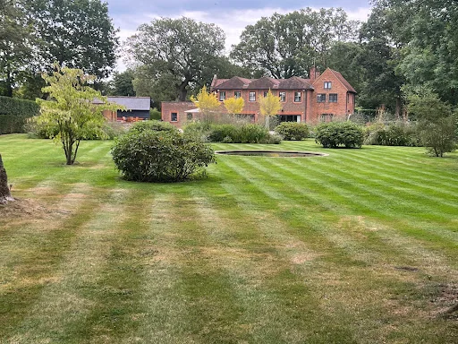 D G Parker Grounds &amp; Garden Maintenance photo 5