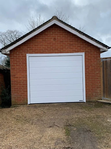 AGG Garage Doors (Yateley) photo 1