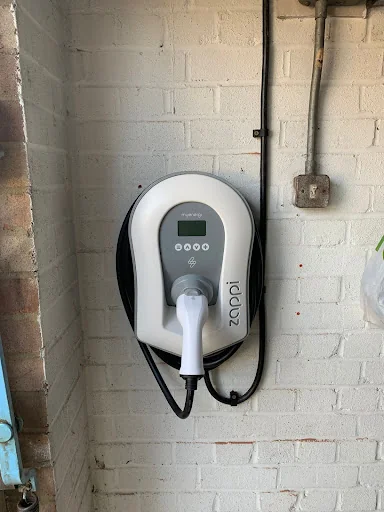 Cre8 Electricity &amp; Plumbing photo 1