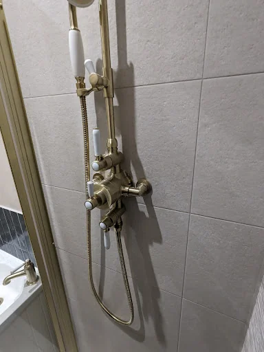 LA Building And Construction Limited photo 1