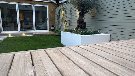 L A Surfacing photo 6