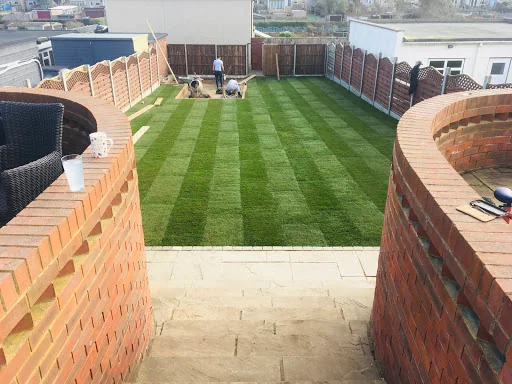 Ruxley Gardens photo 6