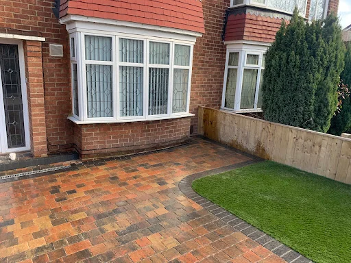 S&amp;T Landscapes (NE) LTD photo 1