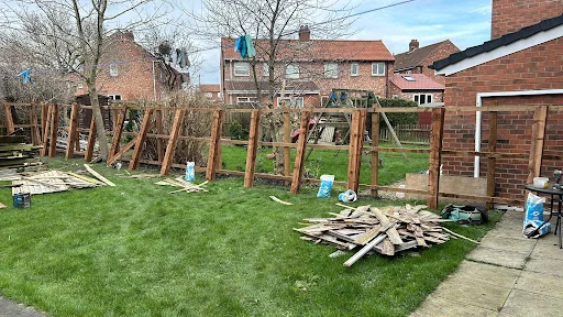 K &amp; M Fencing &amp; Gardening Services photo 3