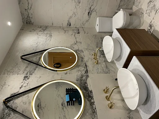 Marine Bathrooms photo 4