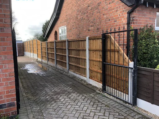 Ainsley Fencing &amp; Landscaping Ltd photo 3