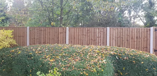 Ainsley Fencing &amp; Landscaping Ltd photo 8