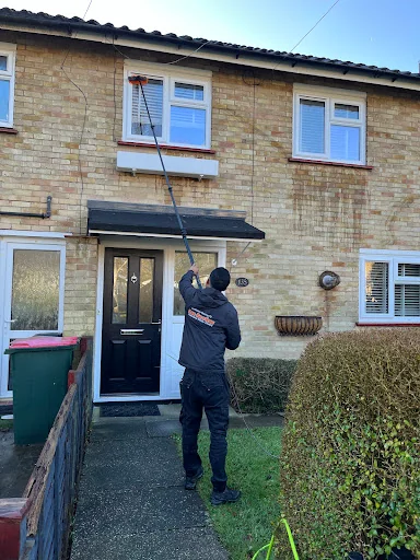 Lee Services Professional Window Cleaning photo 1
