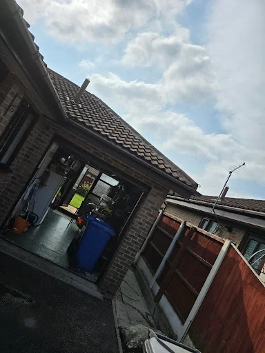 Waderose Roofing Ltd photo 3