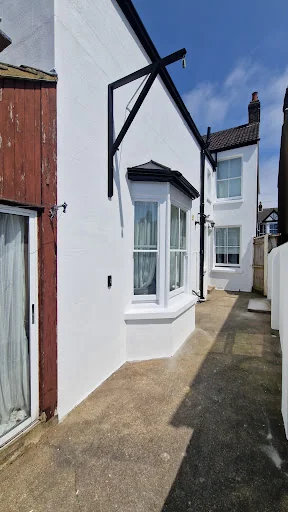 A &amp; R Decorators Ltd photo 2