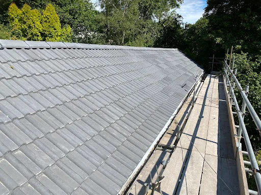 D Walker Roofing Specialist Ltd photo 1