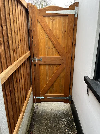 Montrose Fencing photo 3