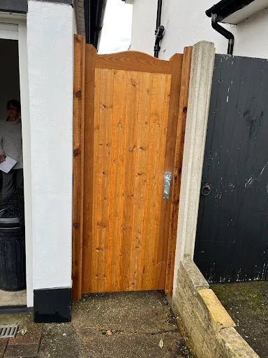 Montrose Fencing photo 4