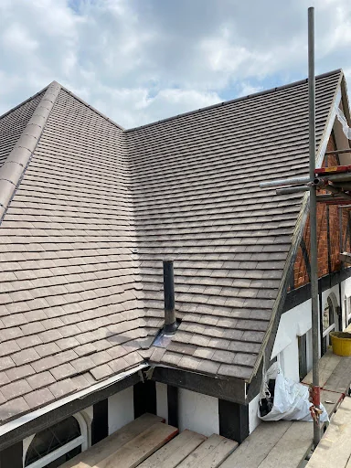 E B Roofing photo 1