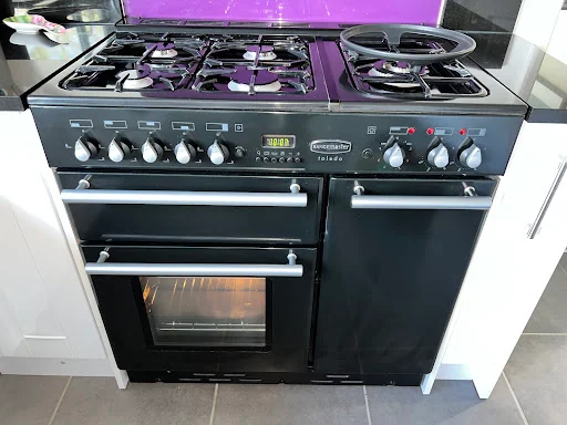 Oven Legends Ltd photo 2