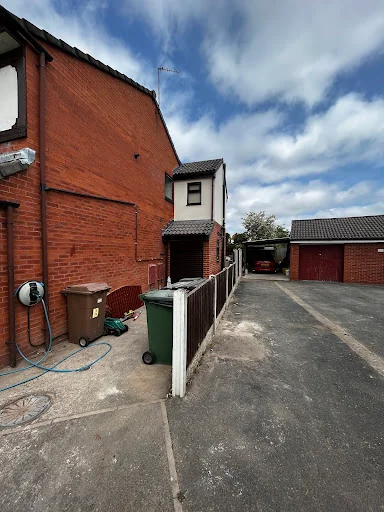 Ellis Construction Wirral LTD photo 4