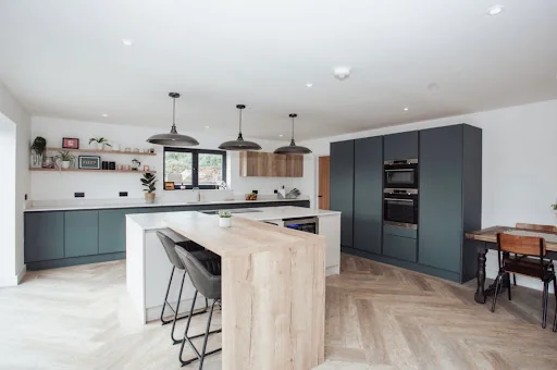 Holmes Installations photo 7