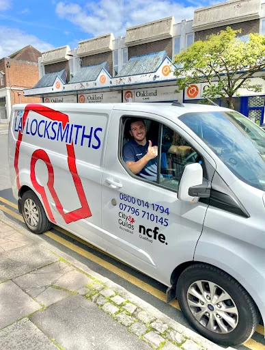 LA Locksmiths Ltd photo 8