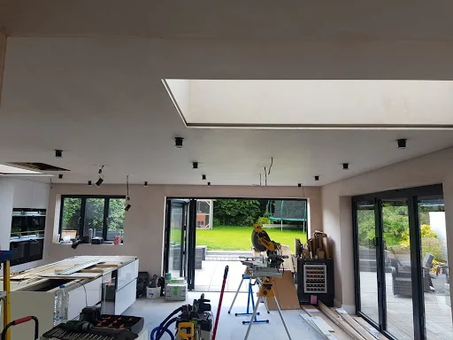 Universal One photo 6