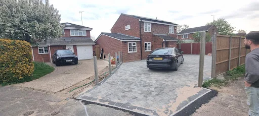 Flori Brickwork photo 2