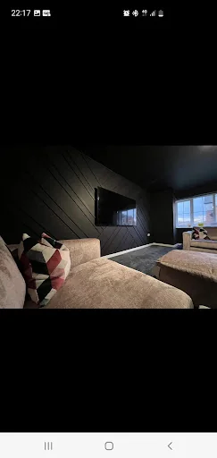 Rae of Colour photo 2