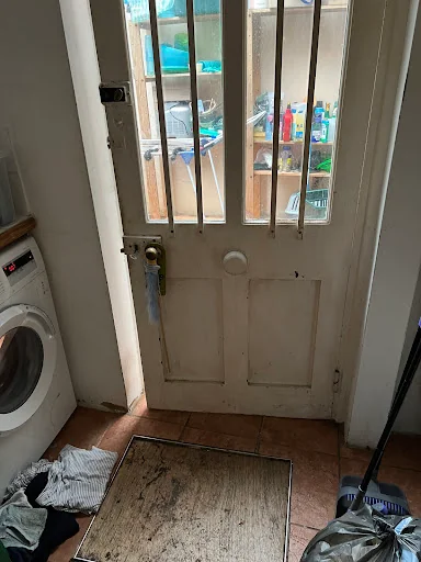 A J Plastering and Painting photo 1