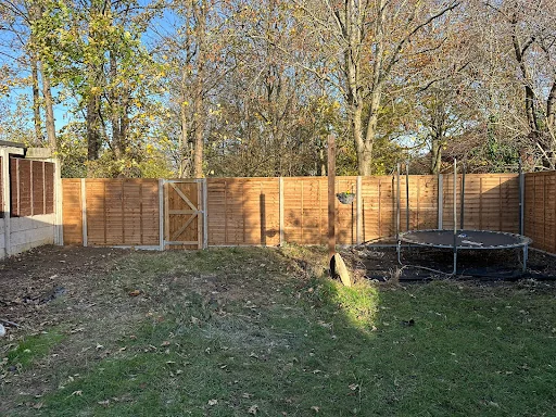Hertfordshire Fencing photo 1