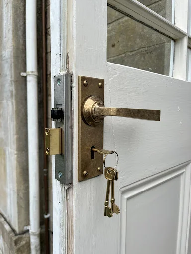I J Locksmith photo 1