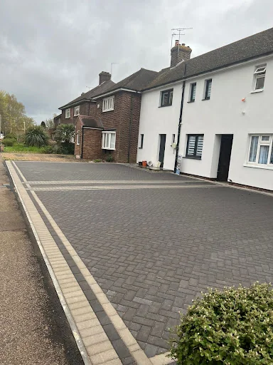 Paramount Paving And Landscaping Ltd photo 5