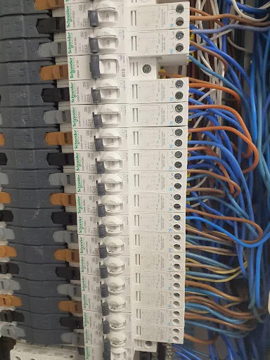 Aaron Lincoln Electrical Services photo 5