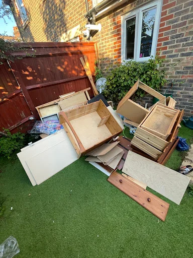 Vial Service Limited photo 2