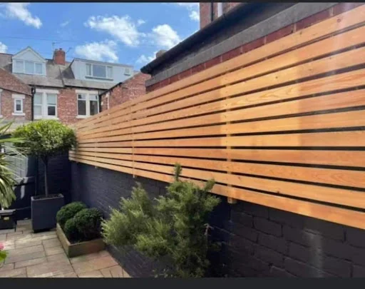 L&amp;M Fencing photo 1