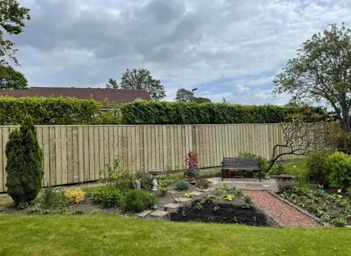 L&amp;M Fencing photo 2