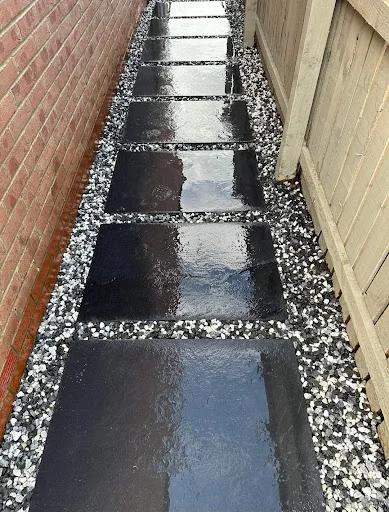 L&amp;M Fencing photo 5